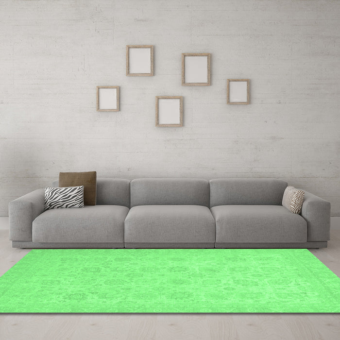 Machine Washable Abstract Emerald Green Modern Area Rugs in a Living Room,, wshabs2737emgrn