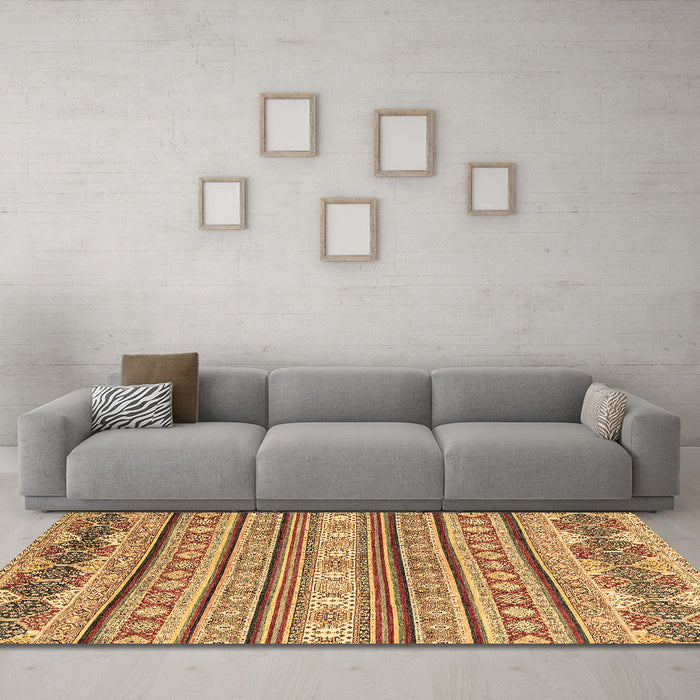 Machine Washable Abstract Brown Modern Rug in a Living Room,, wshabs2738brn