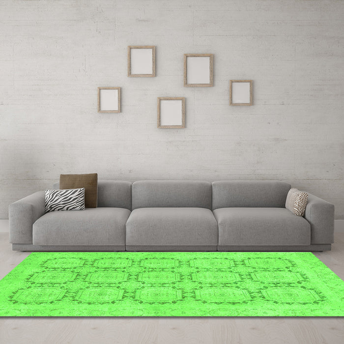 Machine Washable Abstract Green Modern Area Rugs in a Living Room,, wshabs2740grn