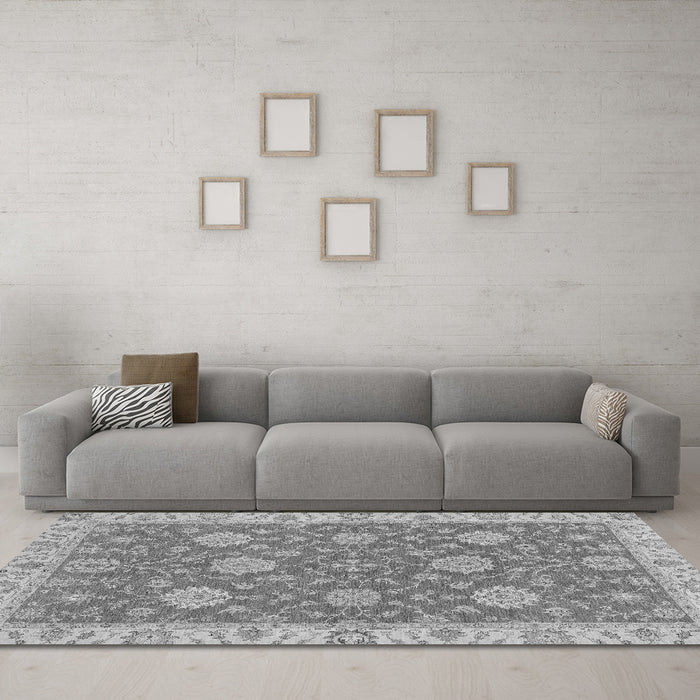 Machine Washable Oriental Gray Traditional Rug in a Living Room,, wshabs2742gry
