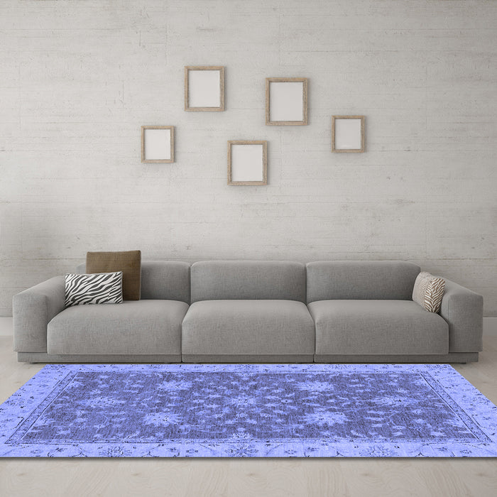 Machine Washable Oriental Blue Traditional Rug in a Living Room, wshabs2744blu