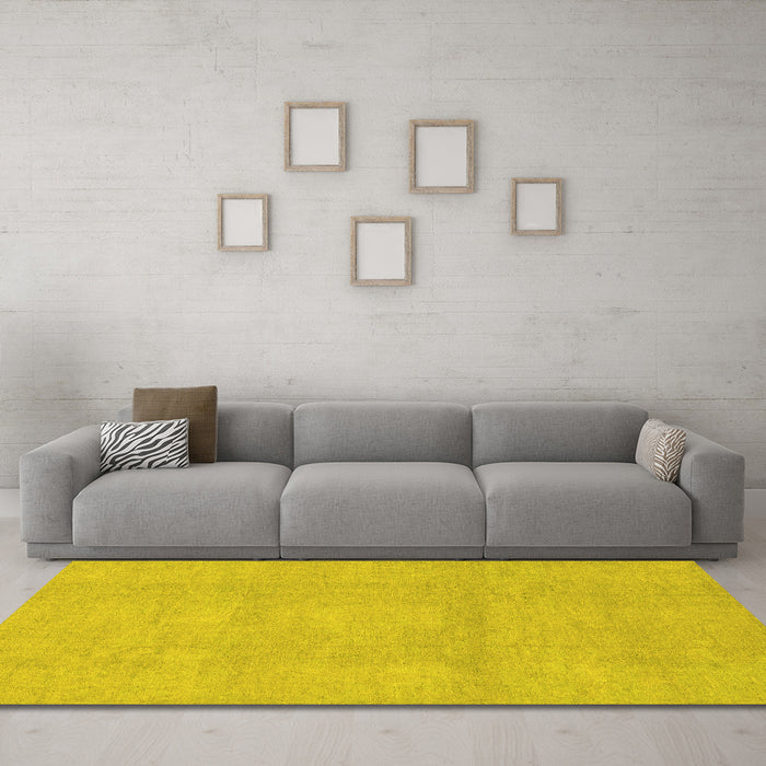 Machine Washable Abstract Yellow Modern Rug in a Living Room, wshabs2750yw