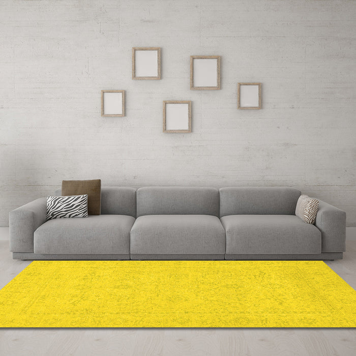 Machine Washable Abstract Yellow Modern Rug in a Living Room, wshabs2755yw