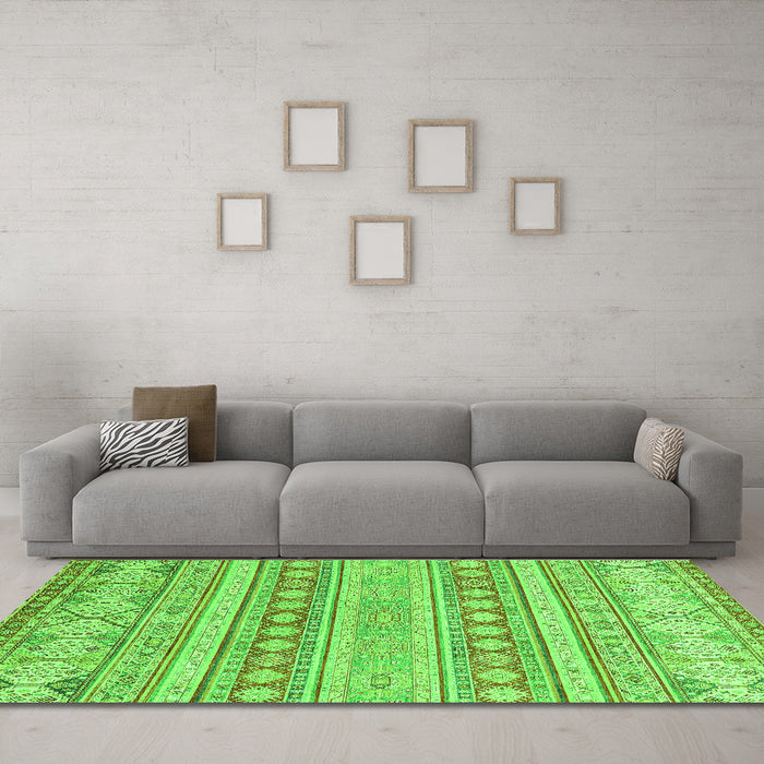 Machine Washable Abstract Green Modern Area Rugs in a Living Room,, wshabs2758grn