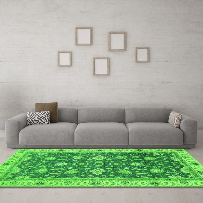 Machine Washable Oriental Green Traditional Area Rugs in a Living Room,, wshabs2768grn