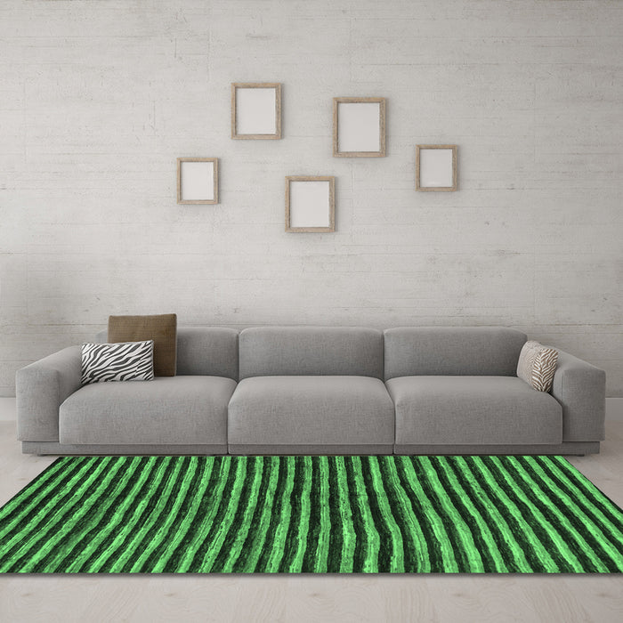 Machine Washable Oriental Emerald Green Modern Area Rugs in a Living Room,, wshabs276emgrn