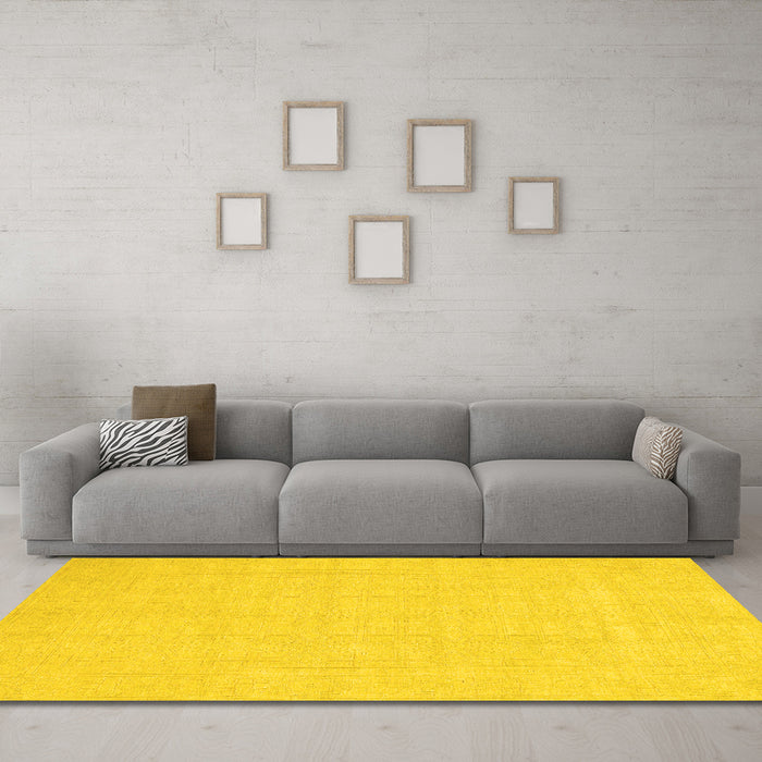 Machine Washable Abstract Yellow Modern Rug in a Living Room, wshabs2775yw