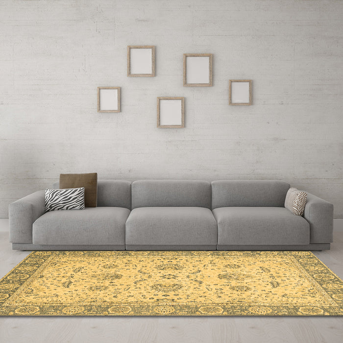 Machine Washable Oriental Brown Traditional Rug in a Living Room,, wshabs2778brn