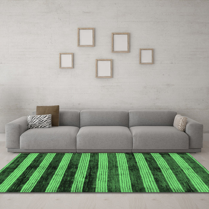 Machine Washable Oriental Emerald Green Modern Area Rugs in a Living Room,, wshabs278emgrn