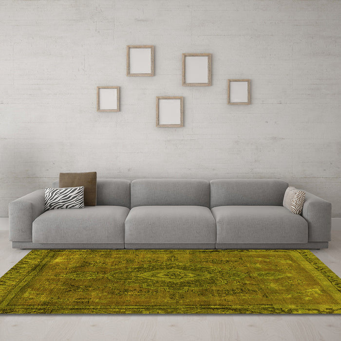 Machine Washable Abstract Yellow Modern Rug in a Living Room, wshabs2793yw