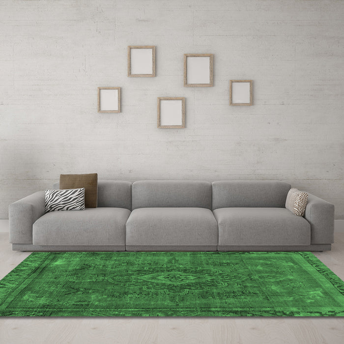 Machine Washable Abstract Emerald Green Modern Area Rugs in a Living Room,, wshabs2793emgrn