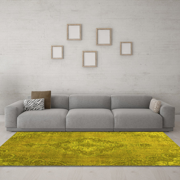Machine Washable Abstract Yellow Modern Rug in a Living Room, wshabs2796yw