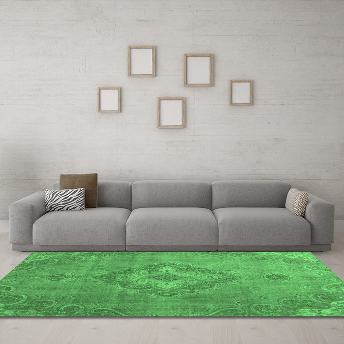 Machine Washable Abstract Emerald Green Modern Area Rugs in a Living Room,, wshabs2796emgrn