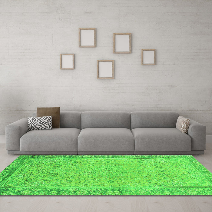 Machine Washable Abstract Green Modern Area Rugs in a Living Room,, wshabs2797grn