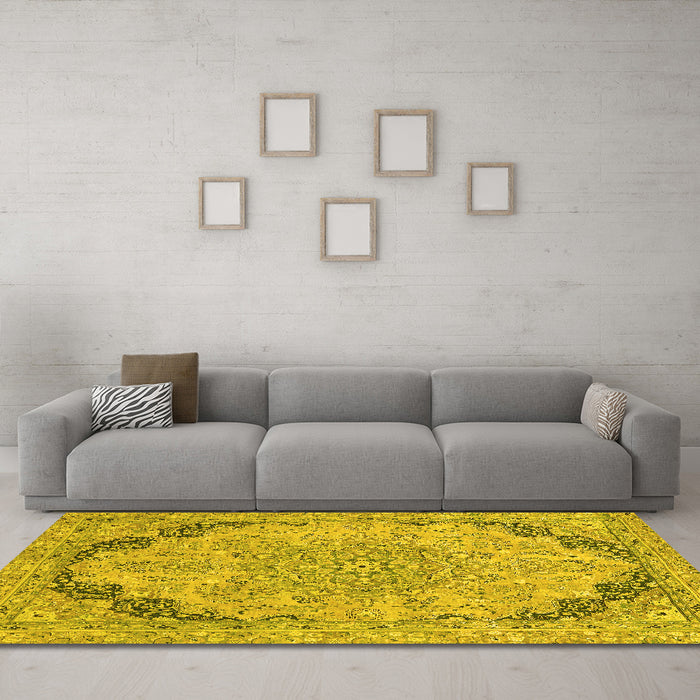 Machine Washable Abstract Yellow Modern Rug in a Living Room, wshabs2798yw