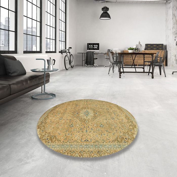 Round Machine Washable Abstract Metallic Gold Rug in a Office, wshabs2799