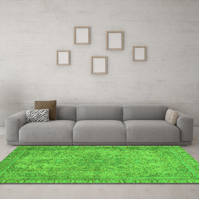 Machine Washable Abstract Green Modern Area Rugs in a Living Room,, wshabs2800grn