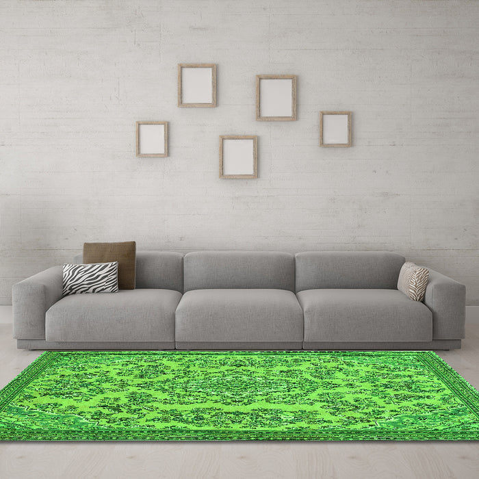 Machine Washable Abstract Green Modern Area Rugs in a Living Room,, wshabs2801grn