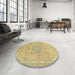 Round Abstract Chrome Gold Yellow Modern Rug in a Office, abs2809