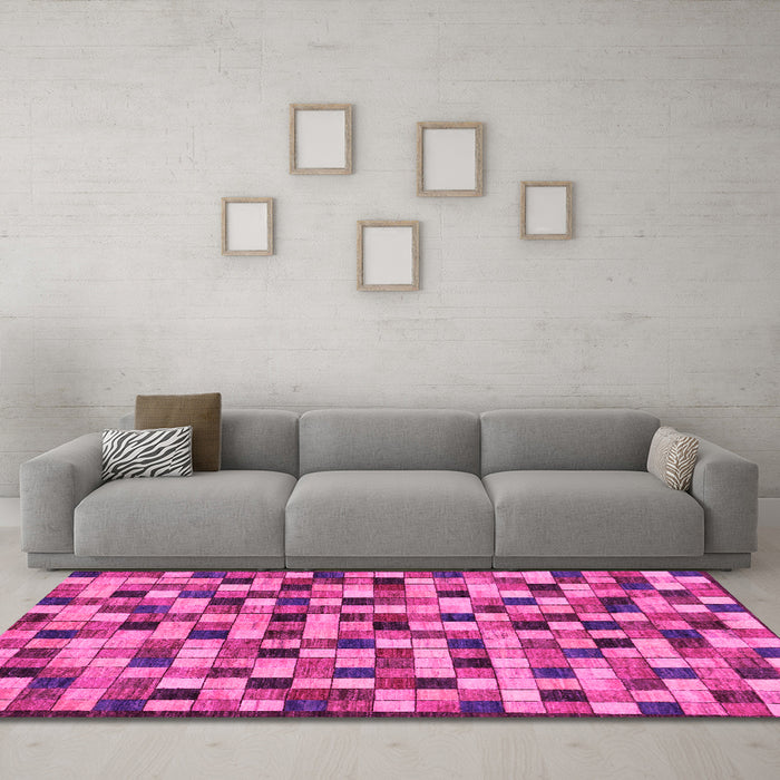 Machine Washable Oriental Pink Modern Rug in a Living Room, wshabs281pnk