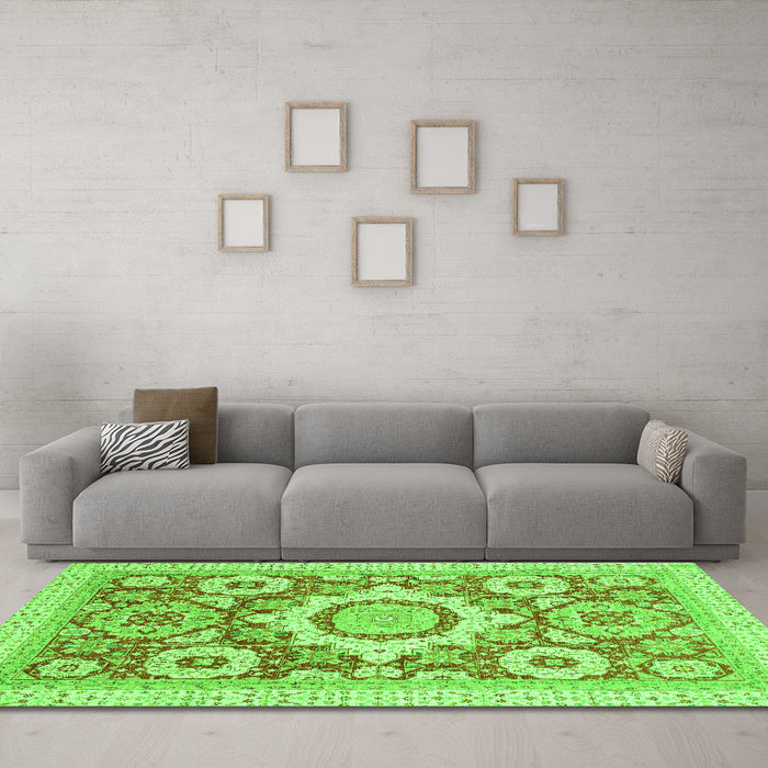 Machine Washable Abstract Green Modern Area Rugs in a Living Room,, wshabs2825grn