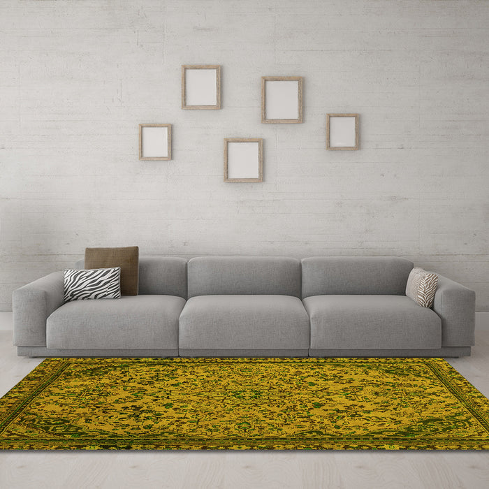 Machine Washable Abstract Yellow Modern Rug in a Living Room, wshabs2830yw