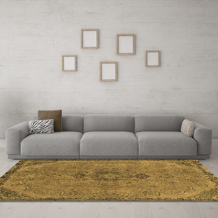 Machine Washable Abstract Brown Modern Rug in a Living Room,, wshabs2835brn