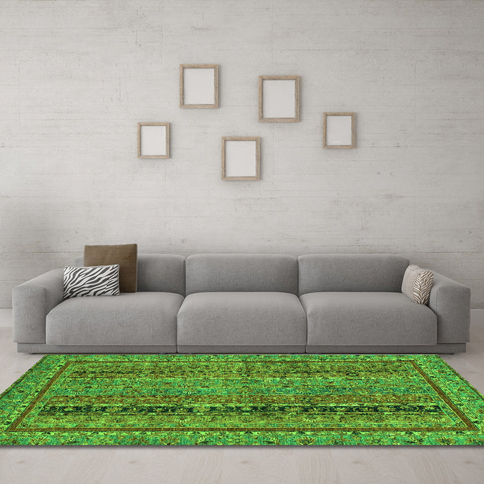 Machine Washable Abstract Green Modern Area Rugs in a Living Room,, wshabs2839grn