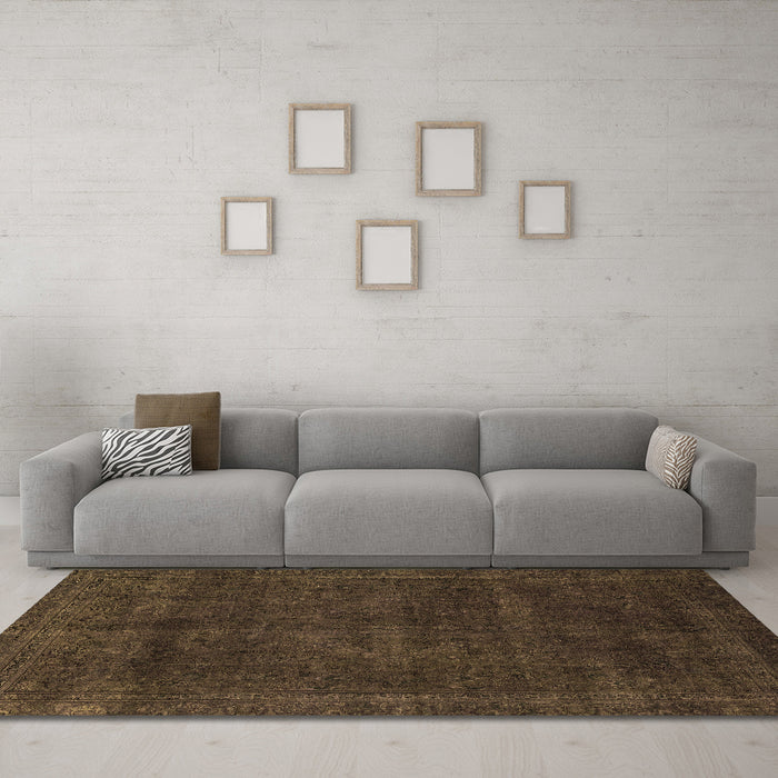 Machine Washable Abstract Brown Modern Rug in a Living Room,, wshabs2840brn