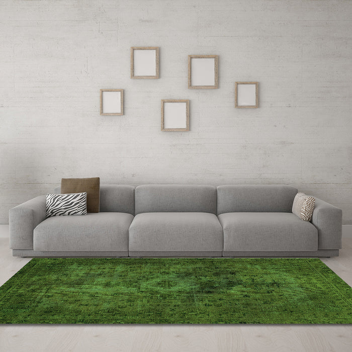 Machine Washable Abstract Green Modern Area Rugs in a Living Room,, wshabs2841grn