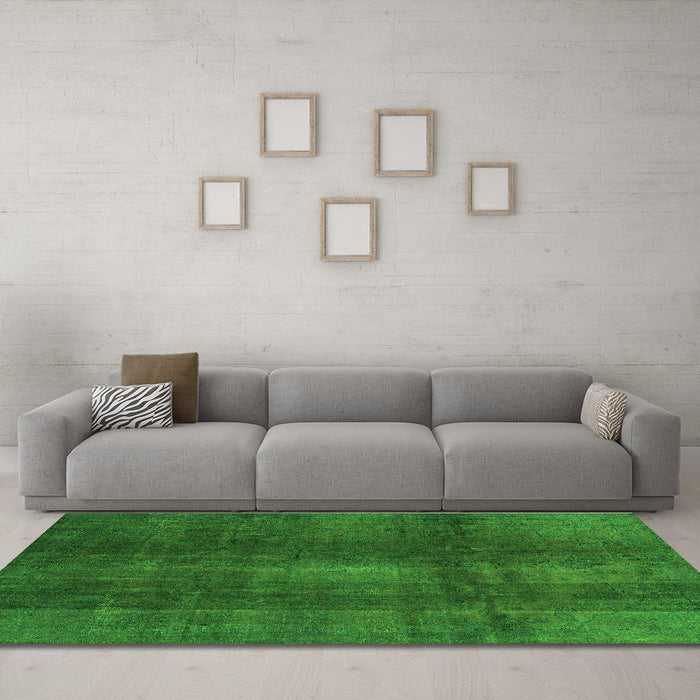 Machine Washable Abstract Green Modern Area Rugs in a Living Room,, wshabs2842grn