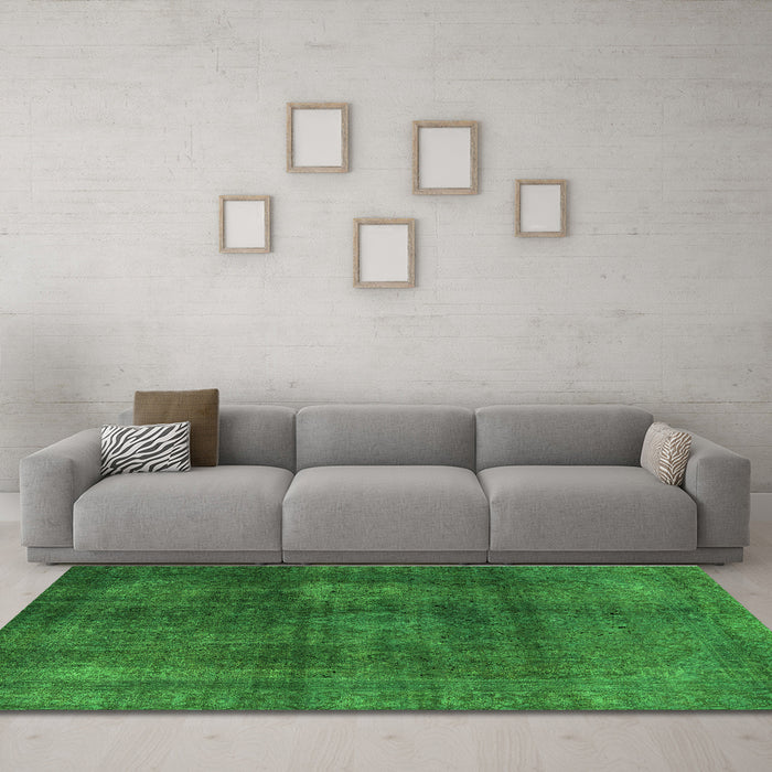 Machine Washable Abstract Green Modern Area Rugs in a Living Room,, wshabs2846grn