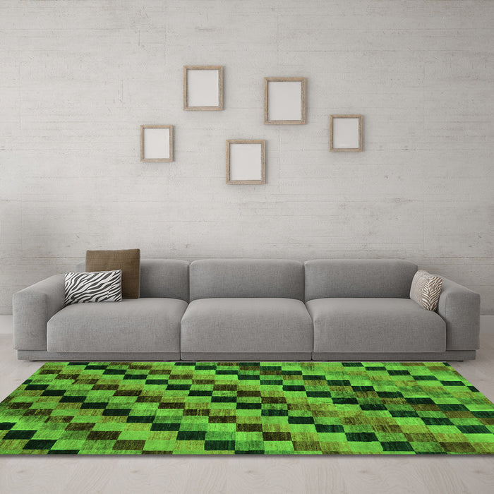 Machine Washable Oriental Green Modern Area Rugs in a Living Room,, wshabs284grn