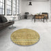 Round Abstract Chrome Gold Yellow Modern Rug in a Office, abs2852