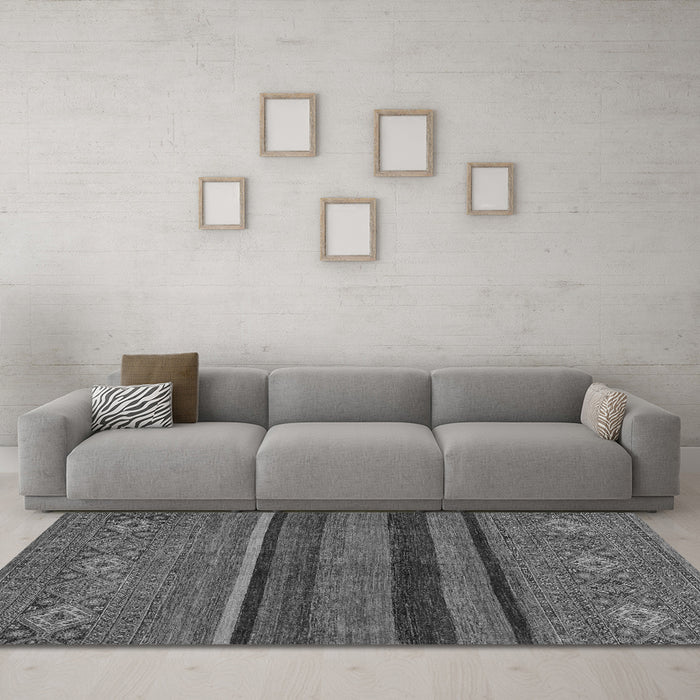 Machine Washable Abstract Gray Modern Rug in a Living Room,, wshabs2861gry