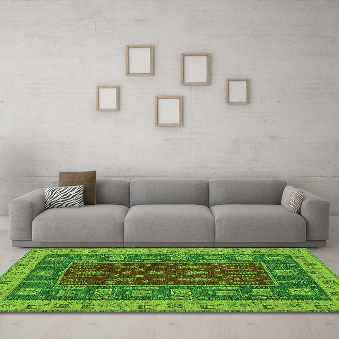 Machine Washable Abstract Green Modern Area Rugs in a Living Room,, wshabs2865grn