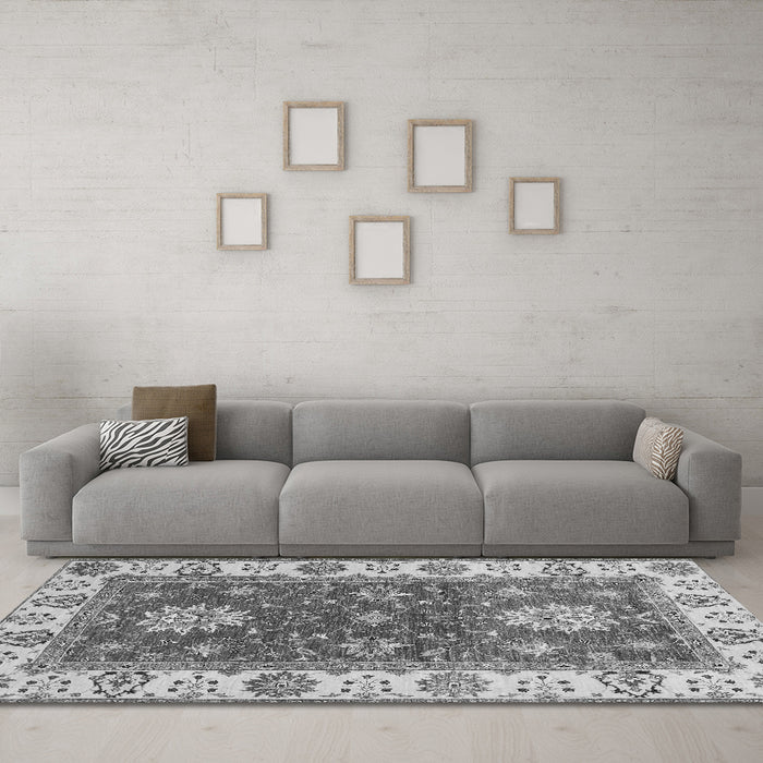 Machine Washable Oriental Gray Traditional Rug in a Living Room,, wshabs2867gry