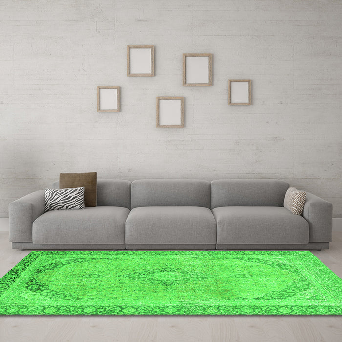 Machine Washable Abstract Green Modern Area Rugs in a Living Room,, wshabs2870grn