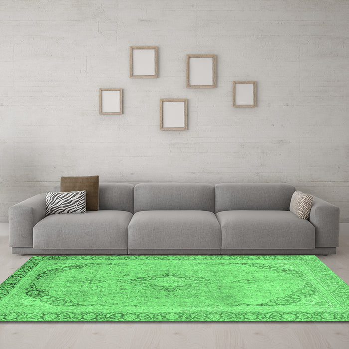 Machine Washable Abstract Emerald Green Modern Area Rugs in a Living Room,, wshabs2870emgrn