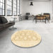 Round Machine Washable Abstract Khaki Gold Rug in a Office, wshabs2879