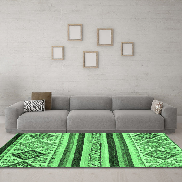 Machine Washable Abstract Emerald Green Modern Area Rugs in a Living Room,, wshabs2880emgrn