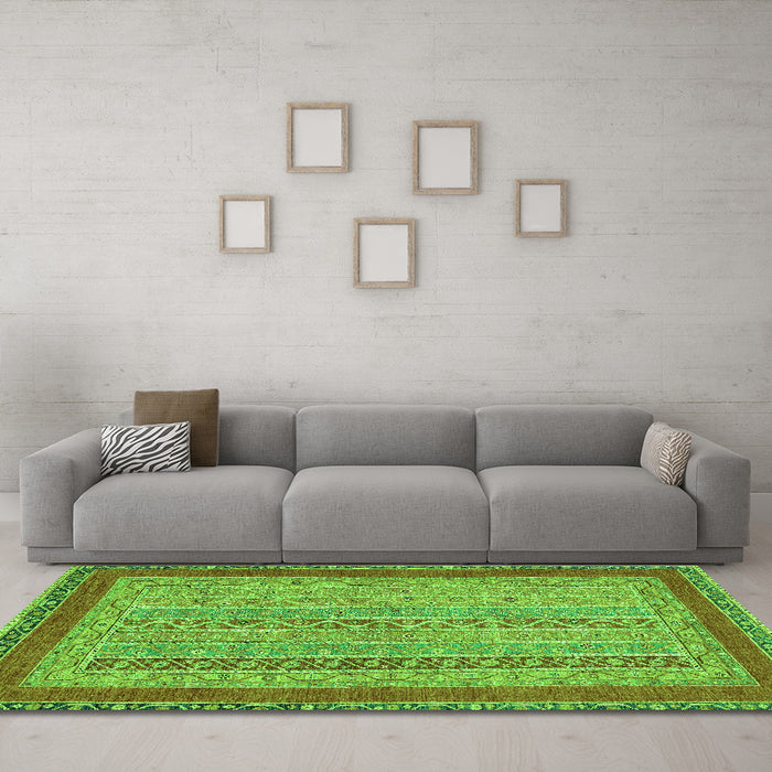 Machine Washable Abstract Green Modern Area Rugs in a Living Room,, wshabs2881grn