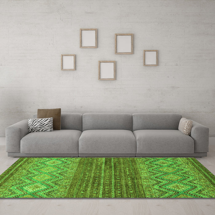 Machine Washable Abstract Green Modern Area Rugs in a Living Room,, wshabs2884grn