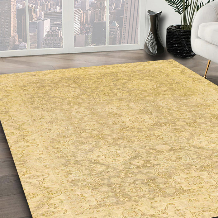 Machine Washable Abstract Chrome Gold Yellow Rug in a Family Room, wshabs2885
