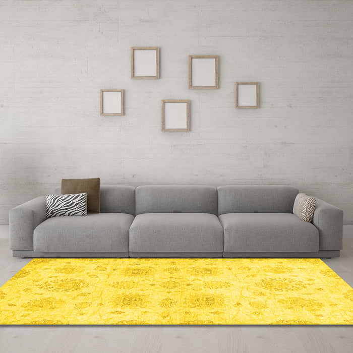 Machine Washable Abstract Yellow Modern Rug in a Living Room, wshabs2889yw