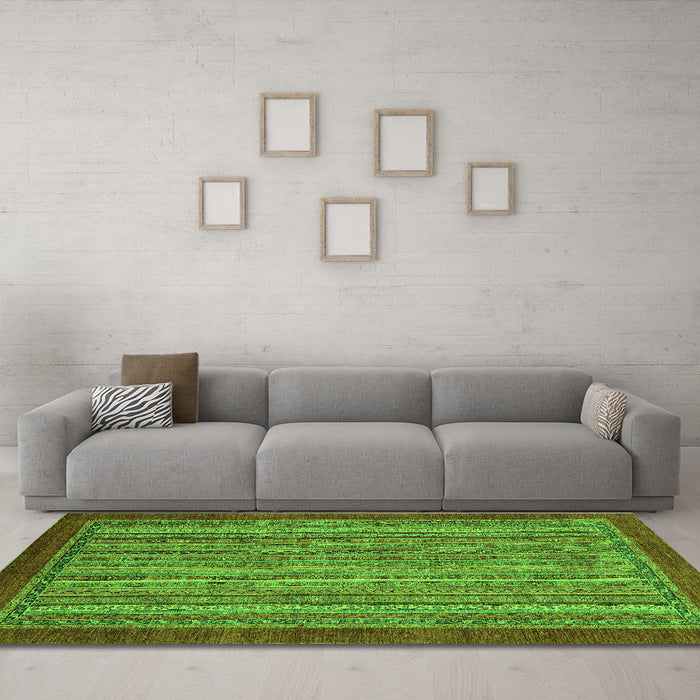 Machine Washable Abstract Green Modern Area Rugs in a Living Room,, wshabs2890grn