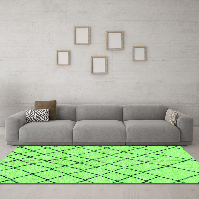Machine Washable Solid Green Modern Area Rugs in a Living Room,, wshabs2904grn