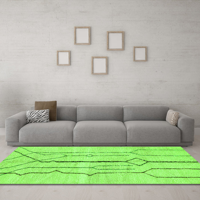 Machine Washable Solid Green Modern Area Rugs in a Living Room,, wshabs2905grn