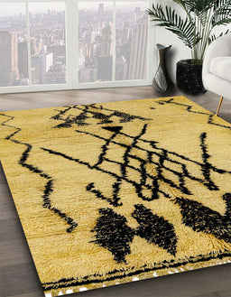 Machine Washable Abstract Saffron Yellow Rug in a Family Room, wshabs2907