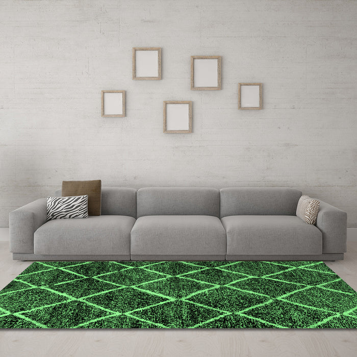 Machine Washable Abstract Emerald Green Modern Area Rugs in a Living Room,, wshabs2910emgrn